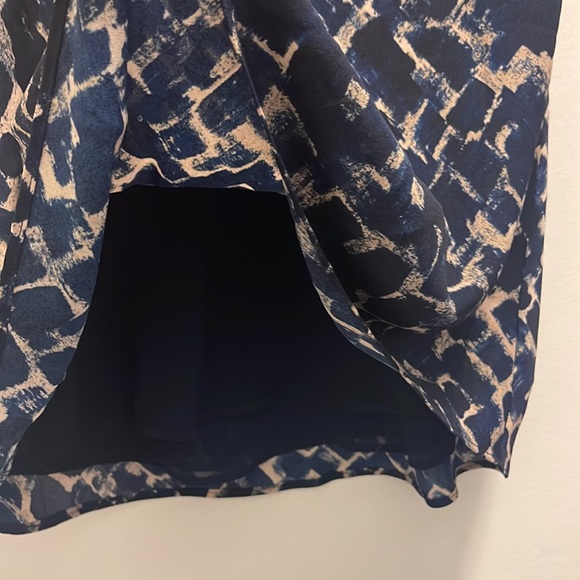 Babaton | Pattern Mini Skirt - Picture 5 of 6